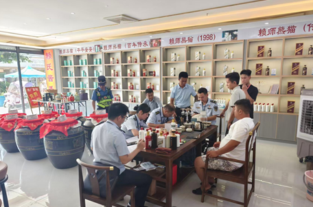 安順市黃果樹旅游區(qū)市監(jiān)局：全力以赴推進旅游消費市場穩(wěn)中有序