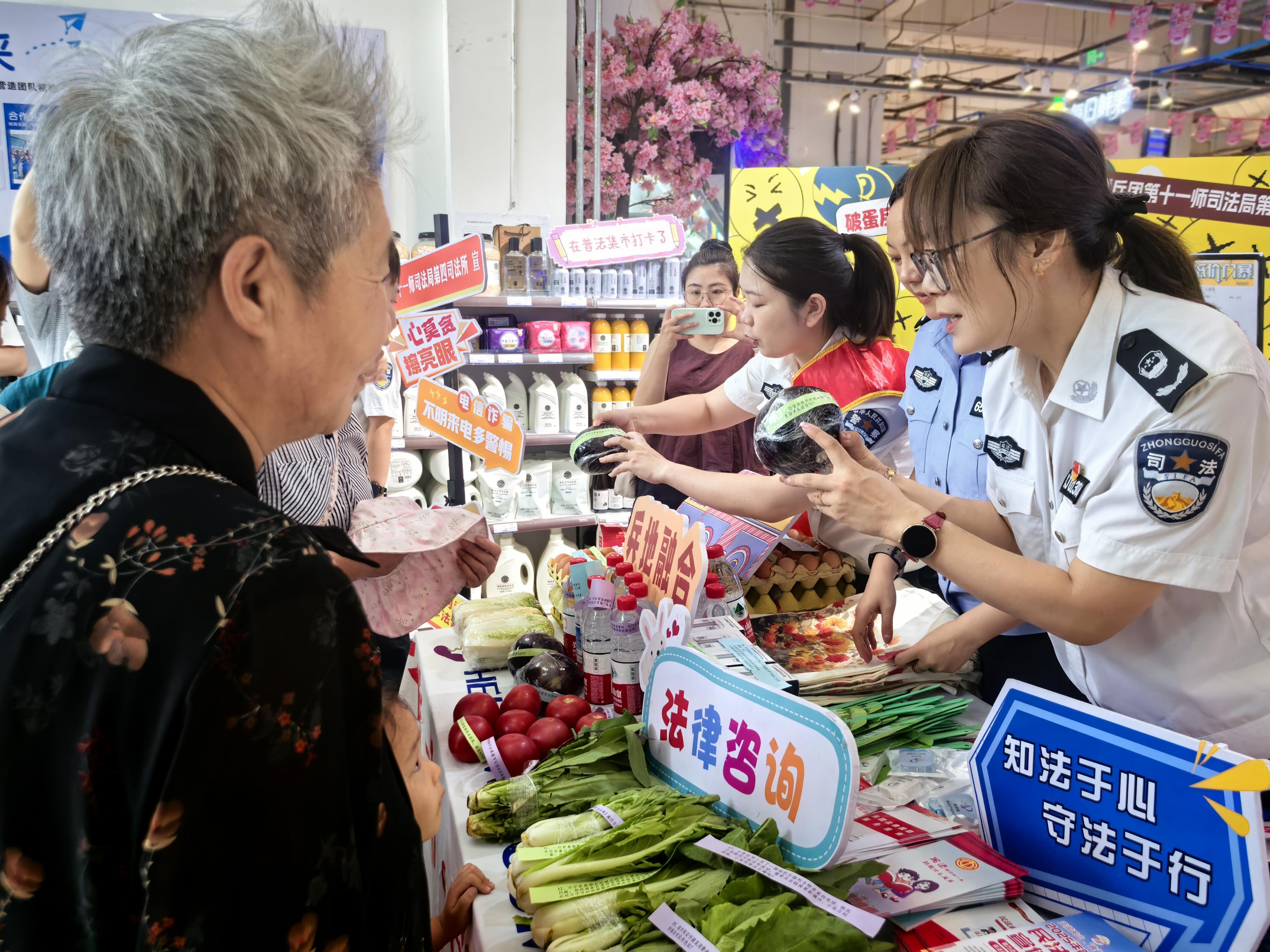 “反詐菜場”開攤！買菜順帶“拎”走防騙知識